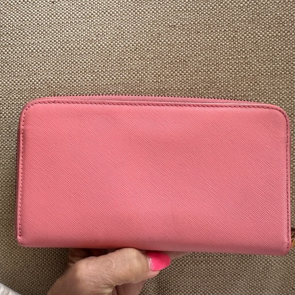 PRADA Zip around Peony Pink Saffiano Bow Wallet. - Picture 14 of 14